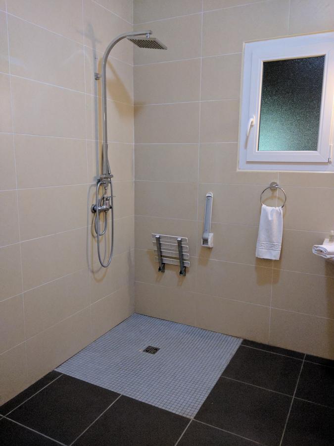 Hotel Fleur De Lys Bailleul  Esterno foto