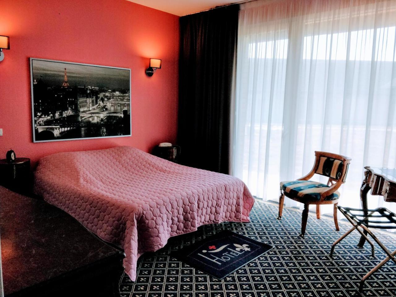Hotel Fleur De Lys Bailleul  Esterno foto